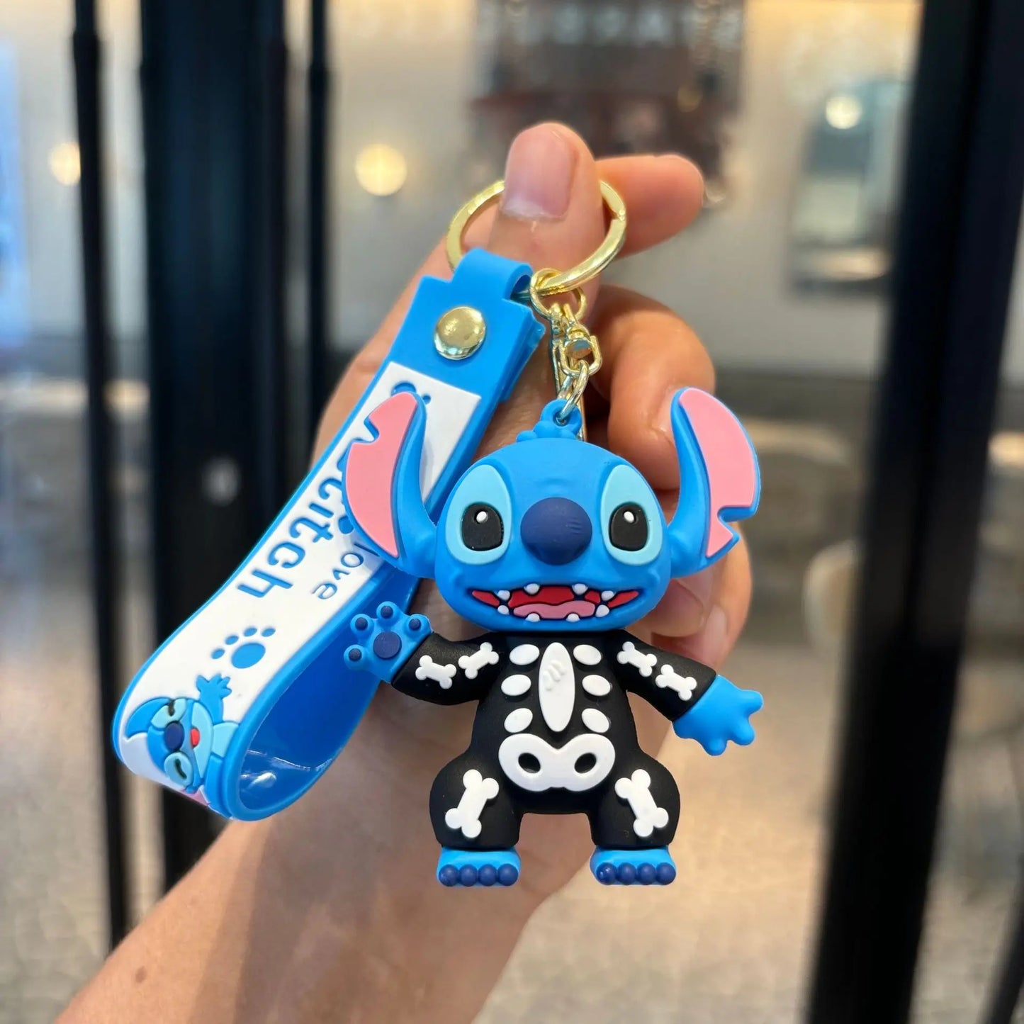 Wholesale Anime Disney Keychain Mickey Mouse Minnie Lilo & Stitch New Cartoon Keyring Key Chain Car Pendant Kids Toys Gifts